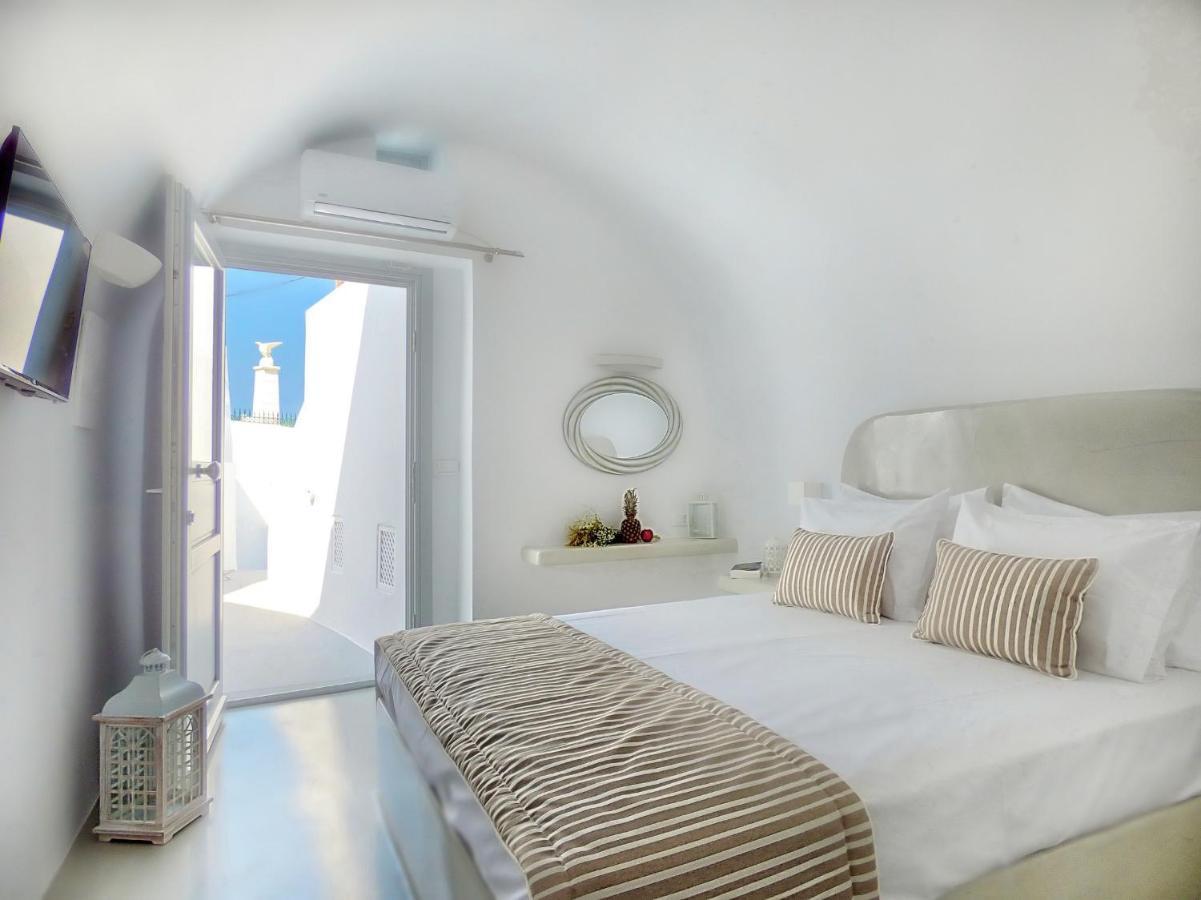 Golden Stone Santorini Suites Akrotírion Exterior foto