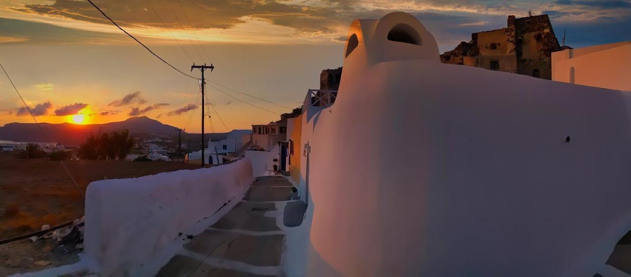 Golden Stone Santorini Suites Akrotírion Exterior foto