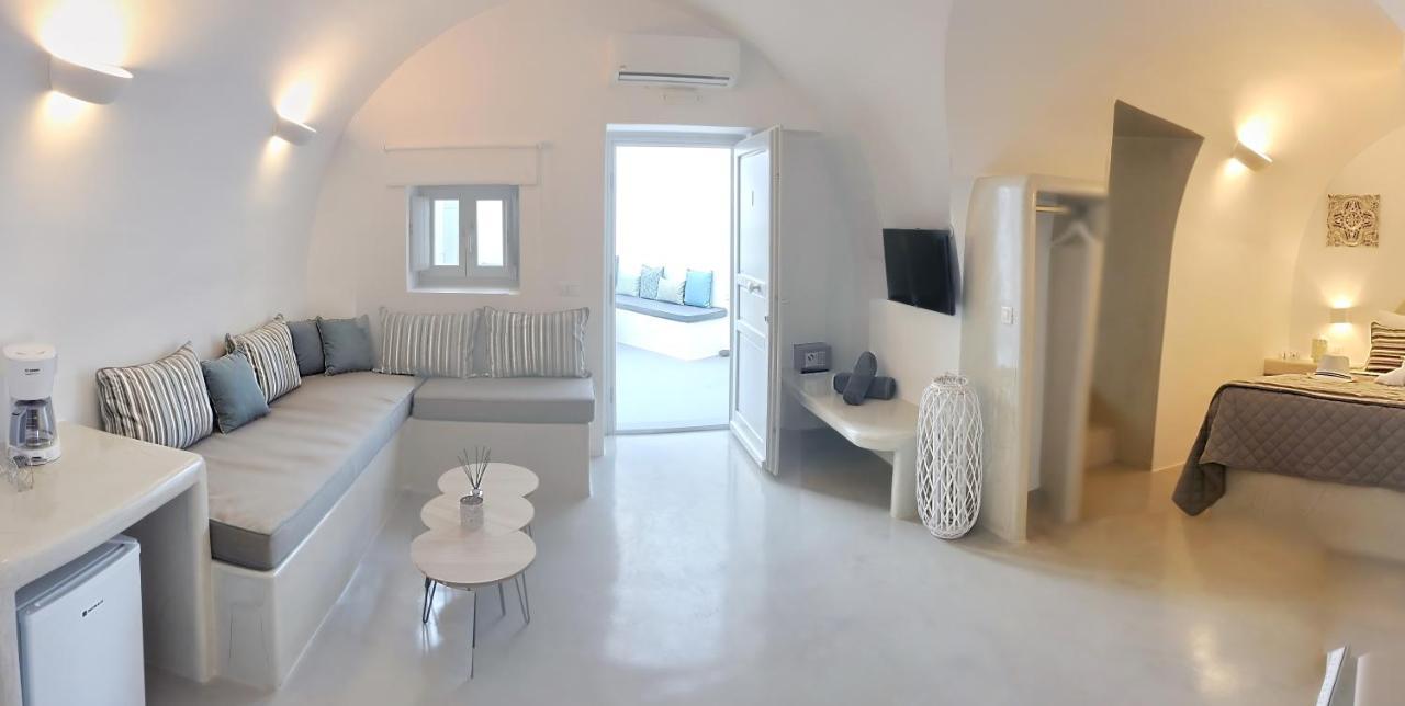 Golden Stone Santorini Suites Akrotírion Exterior foto